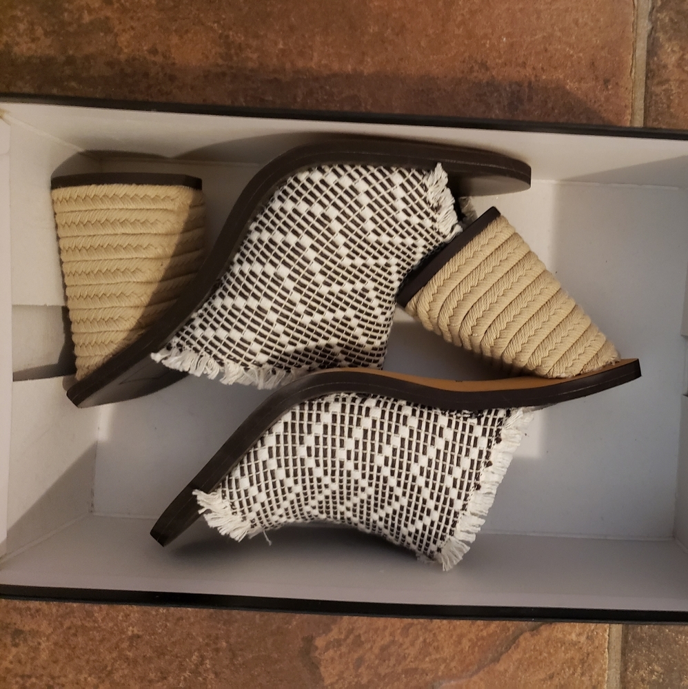 Dolce vita shoez